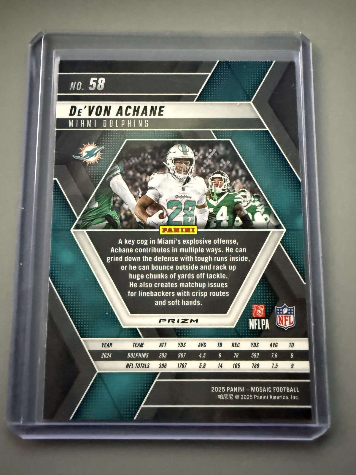 2025 Panini Mosaic #58 De'Von Achane Mosaic Green