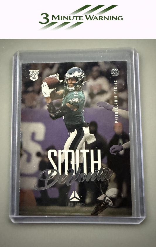 2021 Panini Chronicles #211 DeVonta Smith Luminance Update Rookies Bronze