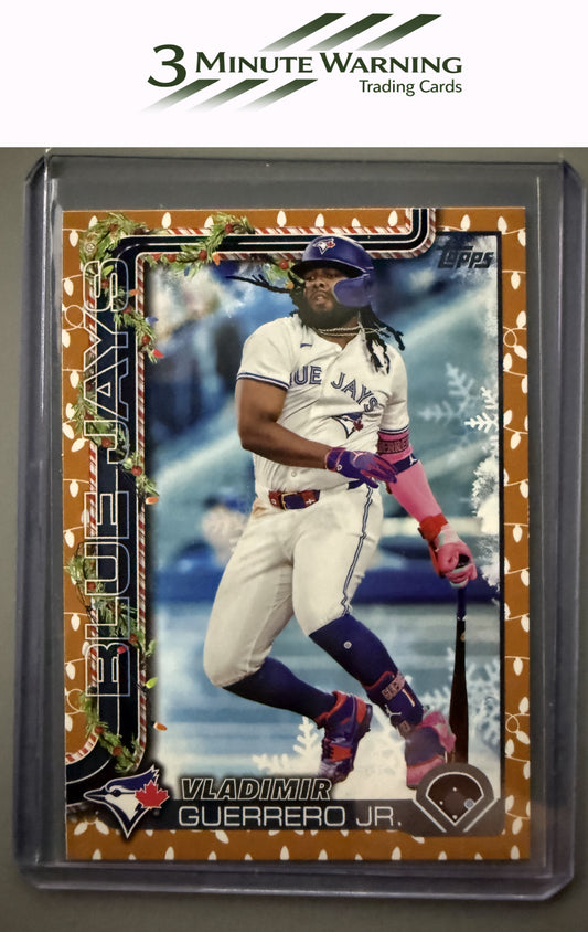 2025 Topps Holiday #H66 Vladimir Guerrero Jr. Gold Holiday Lights