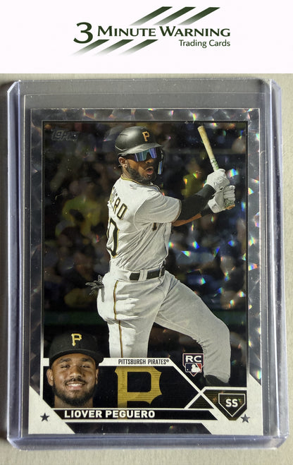 2023 Topps #238 Liover Peguero Silver Pattern Foilboard