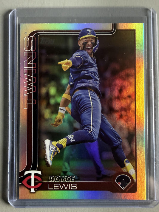 2025 Topps #59 Royce Lewis Rainbow Foil