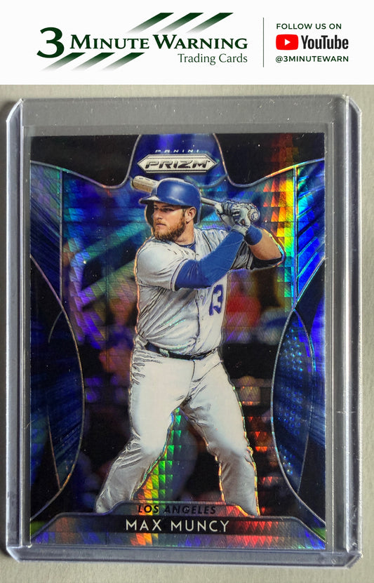 2019 Panini Prizm #218 Max Muncy Hyper Prizm Blue Prizm