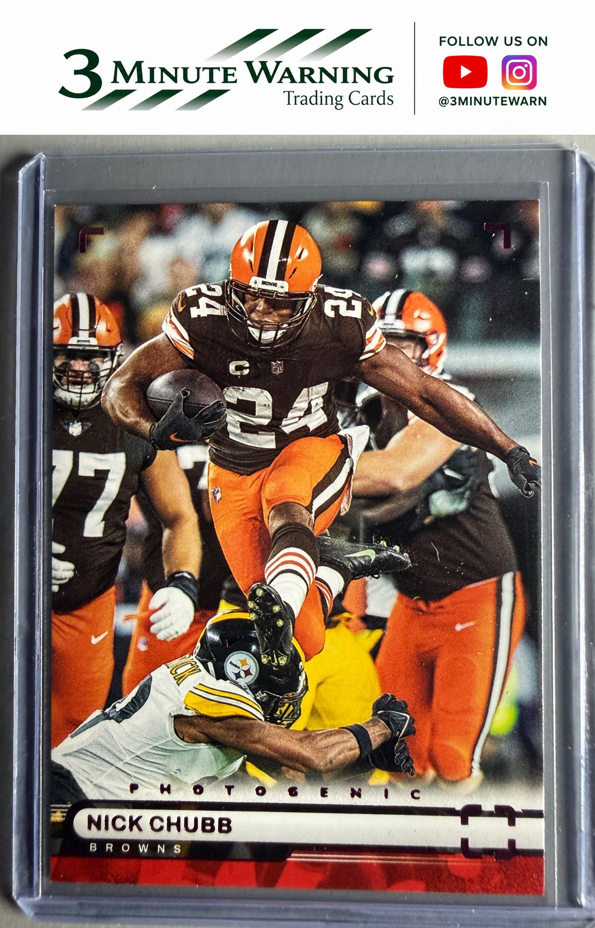 2022 Panini Chronicles #PH-6 Nick Chubb Photogenic Holo Pink